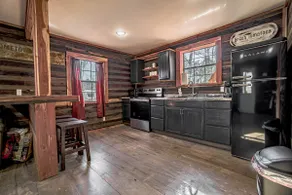 Whoop & Holler at Pig Trail Lodging in the Ozarks - Image 5