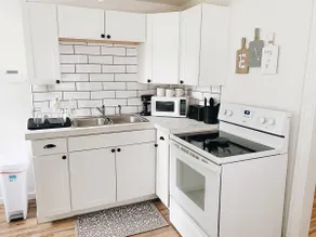 Stylish & Cozy Home in Dayton-Close to Everything! - Image 2