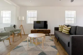 Charming 2 bdrm Cottage in the heart of San Diego - Image 3