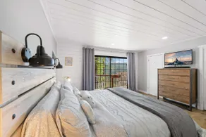 The View House - Enjoy the Deck, Relax in Hot Tub - Image 5
