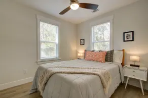 Arthouse, freshly renovated 2 bedroom residential - Image 5