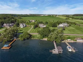 Charming 4-Season Cayuga Lake House near Sheldrake Point!! - Image 4