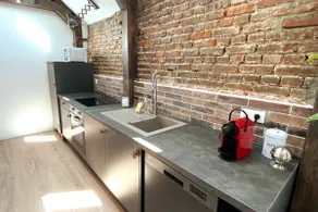 loft in the hyper center with free parking - Image 5