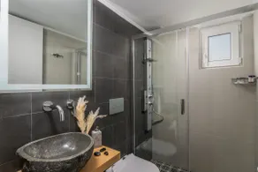 Adamas Bay View Terrace | Suite Kallia - Image 3