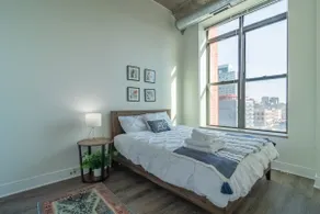 Luxe 2BR Cozy Suite | Skyline Views near McCormick - Image 3