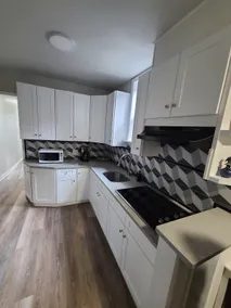 Suite 203 Two Bedroom 1 minute walk to 7 Train. - Image 5