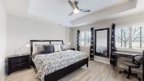 Lavish Tranquil No-Steps Oasis - Image 4