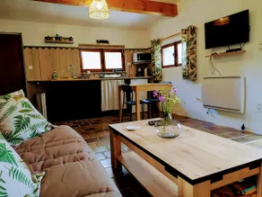 Studio surrounded by nature - Image 4