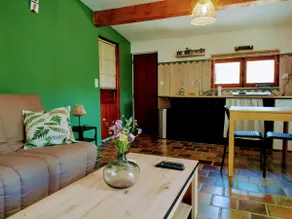 Studio surrounded by nature - Image 2