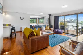 Beach House on Burgess - Image 3