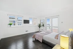 The Penthouse - Image 5