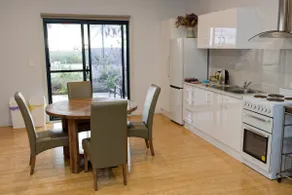 Swan Valley Heights - Suffolk Studio - Image 2