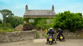 Large Country Farmhouse sleeps 12 (6 bedrooms) - Image 5