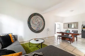 6 Charming apartment in downtown Cuerna. - Image 2