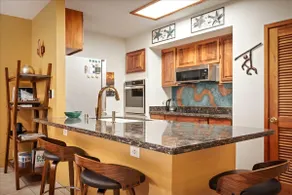 Romantic Sunset Condo Kona Luxe - Steps to Beach! - Image 5
