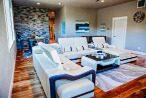 Upscale, modern, amazing view, deck and pool table - Image 3
