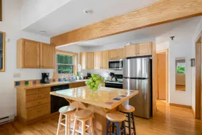 Come into nature at Skaneateles Lake Cottage. - Image 5