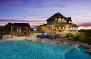 300 Acre Ranch w/Long Distance Views & Pool - Image 2