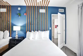 NEW LISTING! Belleza SoBe Deluxe 2 Bedroom/1 Bath (Sleeps 7) - Image 2