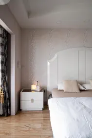 Nice room w/ river view located in city center - Image 5