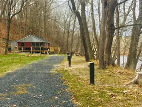Lazy River Cottage on the Delaware River - Image 2