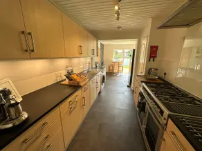 Lovely house & garden, short walk to town & beach. - Image 5