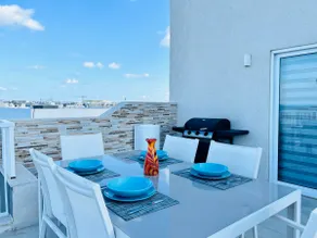 Wonderful Sunny Apartment - Image 5