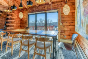 Moderne, Artsy, & Lofty Log Home - Image 4