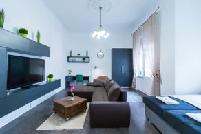Grof palace Apartman - Image 2