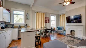 Huge 5 bed, 5 bath in Historic Downtown Savannah - Image 2