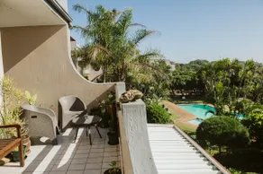 Jungalow Lodge - Image 4