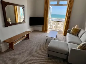 Balcony On The Bay - FREE Car Ferry 3+ nights - Image 3
