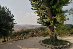 casale tipico con piscina nei verdi colli umbri - Image 4