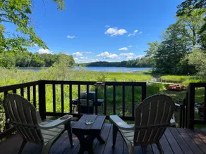 Serene lake front getaway with epic lake views - Image 3