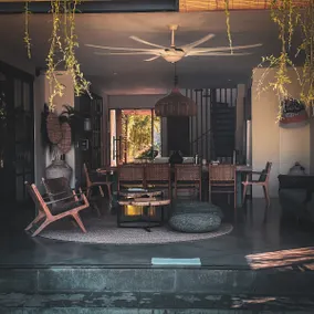 Luxury beachfront Villa Lux Tibubiu, Pasut beach - Image 4