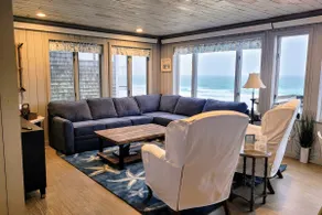 The Quarterdeck | Oceanfront Fun for All Ages - Image 3