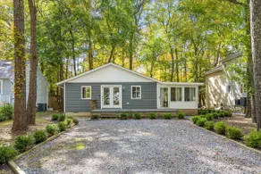 Peaceful Beach Cottage - Sanitized & WiFi! - Image 3