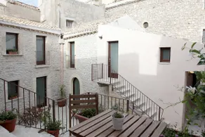 Large Apartment Residence San Martino Erice - Image 5