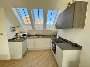 1 The Salt Yard, Whitstable - free parking, centre of town, 2 min walk to beach - Image 5