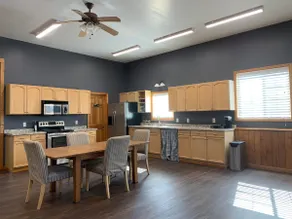 The Rose Ranch father-in-law suite - Image 2