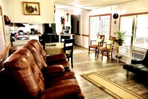 Caddo Lakehouse - waterfront w private pier - Image 3