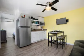 Remodeled One Bedroom - 100 Steps to Poipu Beach - Image 3