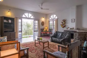 Misty Mountains – 2BR Hill View Cottage Retreat - Image 4