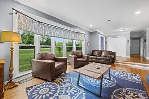 Family Home: 5min to Franklin, 25min to Nashville - Image 4