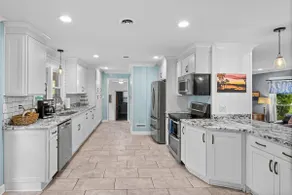Family Home: 5min to Franklin, 25min to Nashville - Image 3