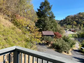 Morningstar's Cedar Loft overlooks Loafers Glory! - Image 4