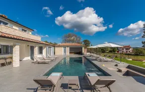 NOVITÀ Villa Aurelia di lusso spaziosa con piscina riscaldata - Image 5