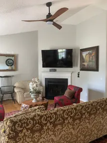 Cozy 3-Bedroom home in Jamestown! - Image 4