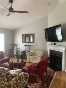 Cozy 3-Bedroom home in Jamestown! - Image 3