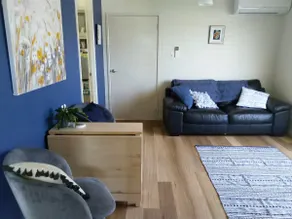 Style and Privacy - Serenity on the Bay - Image 2